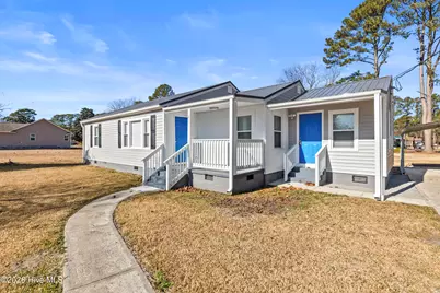 217 W Wards Bridge Road, Warsaw, NC 28398 - Photo 1