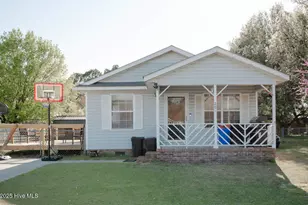 209 Crestmont Dr, Rockingham, NC 28379 - Photo 1