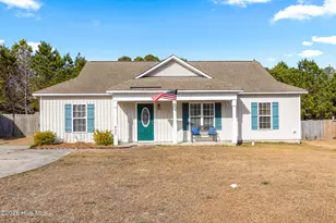 407 N Hines St, Holly Ridge, NC 28445 - Photo 1