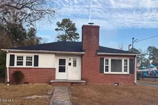611 Madison Ave, Kinston, NC 28501 - Photo 1
