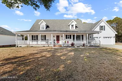 137 Skipper Court, Newport, NC 28570 - Photo 1