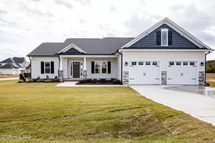 101 Deer View Ln Ln, Clinton, NC 28328 - Photo 1