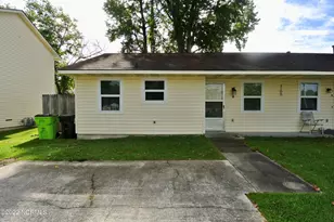 1305 Stallings Pkwy, New Bern, NC 28562 - Photo 1