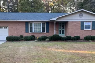 113 Cedar Cir, Washington, NC 27889 - Photo 1