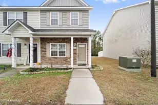 512 Oyster Rock Ln, Sneads Ferry, NC 28460 - Photo 1