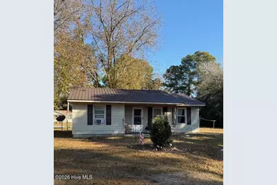 400 Tuskeegee Drive, Laurinburg, NC 28352 - Photo 1