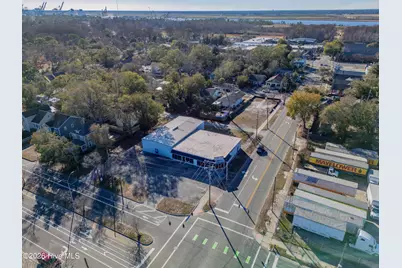 1502 E Lake Shore Drive, Wilmington, NC 28401 - Photo 1