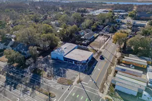 1502 E Lake Shore Dr, Wilmington, NC 28401 - Photo 1