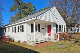 511 Balsey St, Clinton, NC 28328 - Photo 1