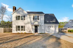 106 Cottage Ln, Jacksonville, NC 28546 - Photo 1