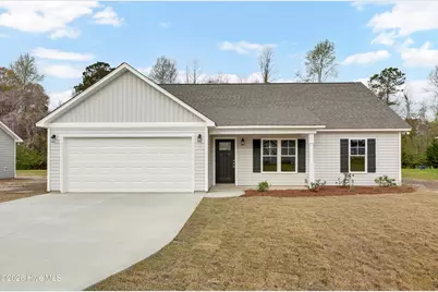 504 Hadnot Avenue, Maysville, NC 28555 - Photo 1