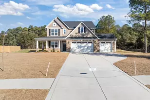 154 Moonlit Dr, Aberdeen, NC 28315 - Photo 1