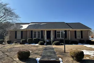 4716 Victoria Pl, Kinston, NC 28504 - Photo 1