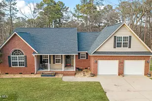 121 Zane Dr, Raeford, NC 28376 - Photo 1