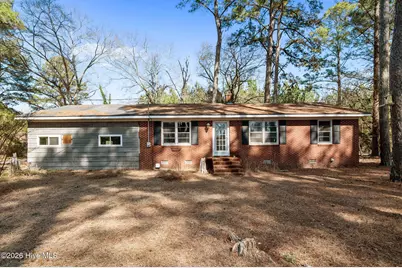 304 Summit Street, La Grange, NC 28551 - Photo 1
