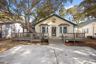 214 NE 50th St, Oak Island, NC 28465 - Photo 1