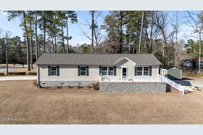 2122 Neuse Cliffs Circle, New Bern, NC 28560 - Photo 1
