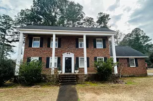 1802 Oxford Rd, Kinston, NC 28504 - Photo 1