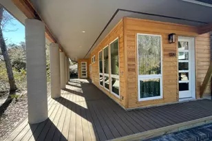 1139 N Caswell Ave, Southport, NC 28461 - Photo 1