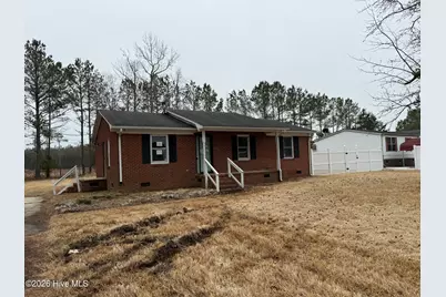 305 S Camp Street, Winton, NC 27986 - Photo 1