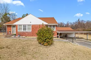 15 East Dr, Jacksonville, NC 28546 - Photo 1