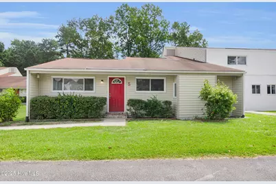 125 Pirates Road #5, New Bern, NC 28562 - Photo 1