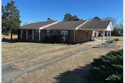 301 Hampton Drive, Plymouth, NC 27962 - Photo 1