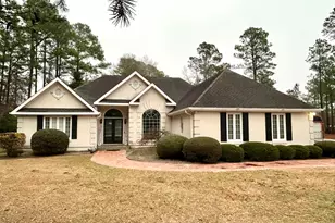 8061 Inverness Cir, Laurinburg, NC 28352 - Photo 1