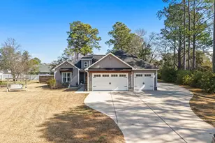 830 Village Point Rd SW, Shallotte, NC 28470 - Photo 1