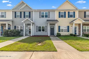 104 Justice Farm Dr, Sneads Ferry, NC 28460 - Photo 1