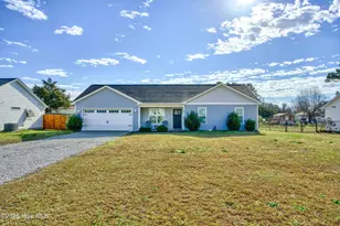 129 Bumps Creek Rd, Sneads Ferry, NC 28460 - Photo 1