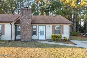 341 W Frances St, Jacksonville, NC 28546 - Photo 1