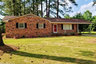 500 W Church St, Pikeville, NC 27863 - Photo 1