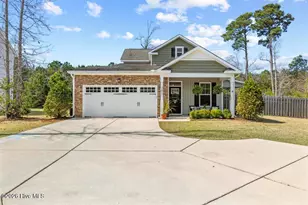 105 Fletcher Ln, Hampstead, NC 28443 - Photo 1
