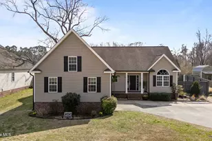 695 Crump Farm Rd, New Bern, NC 28562 - Photo 1