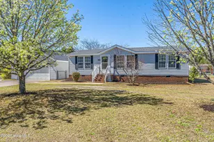 263 Countryside Dr, Aberdeen, NC 28315 - Photo 1