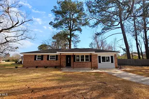 215 Shamrock Dr, Jacksonville, NC 28540 - Photo 1