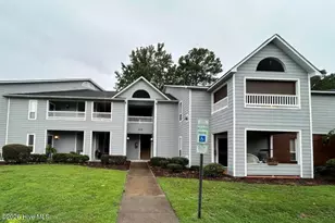 106 Breezewood Dr, Greenville, NC 27858 - Photo 1