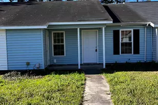 708 Pinewood Dr, Jacksonville, NC 28546 - Photo 1