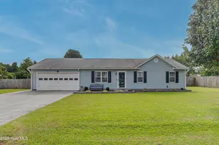 202 Buff Ct, Jacksonville, NC 28540 - Photo 1