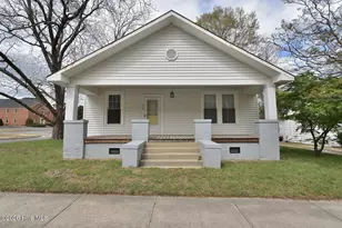 610 E Washington St, Nashville, NC 27856 - Photo 1