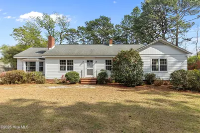 1004 N Poplar Street, Aberdeen, NC 28315 - Photo 1