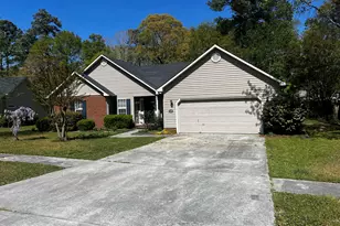 106 Dunwoody Dr, Jacksonville, NC 28546 - Photo 1