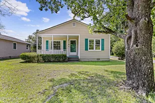 210 Poplar St, New Bern, NC 28560 - Photo 1