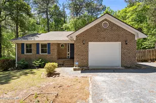 24 Spring Lake Dr, Pinehurst, NC 28374 - Photo 1