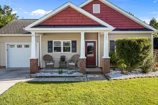 305 Battery Park Ct, Swansboro, NC 28584 - Photo 1