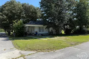 301 Park Ave, Pembroke, GA 31321 - Photo 1