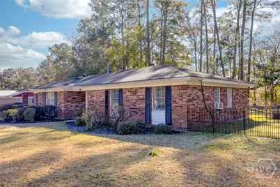 300 Floyd Street, Hinesville, GA 31313 - Photo 1