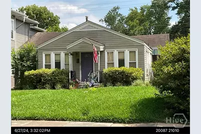 327 E 49th Street, Savannah, GA 31405 - Photo 1