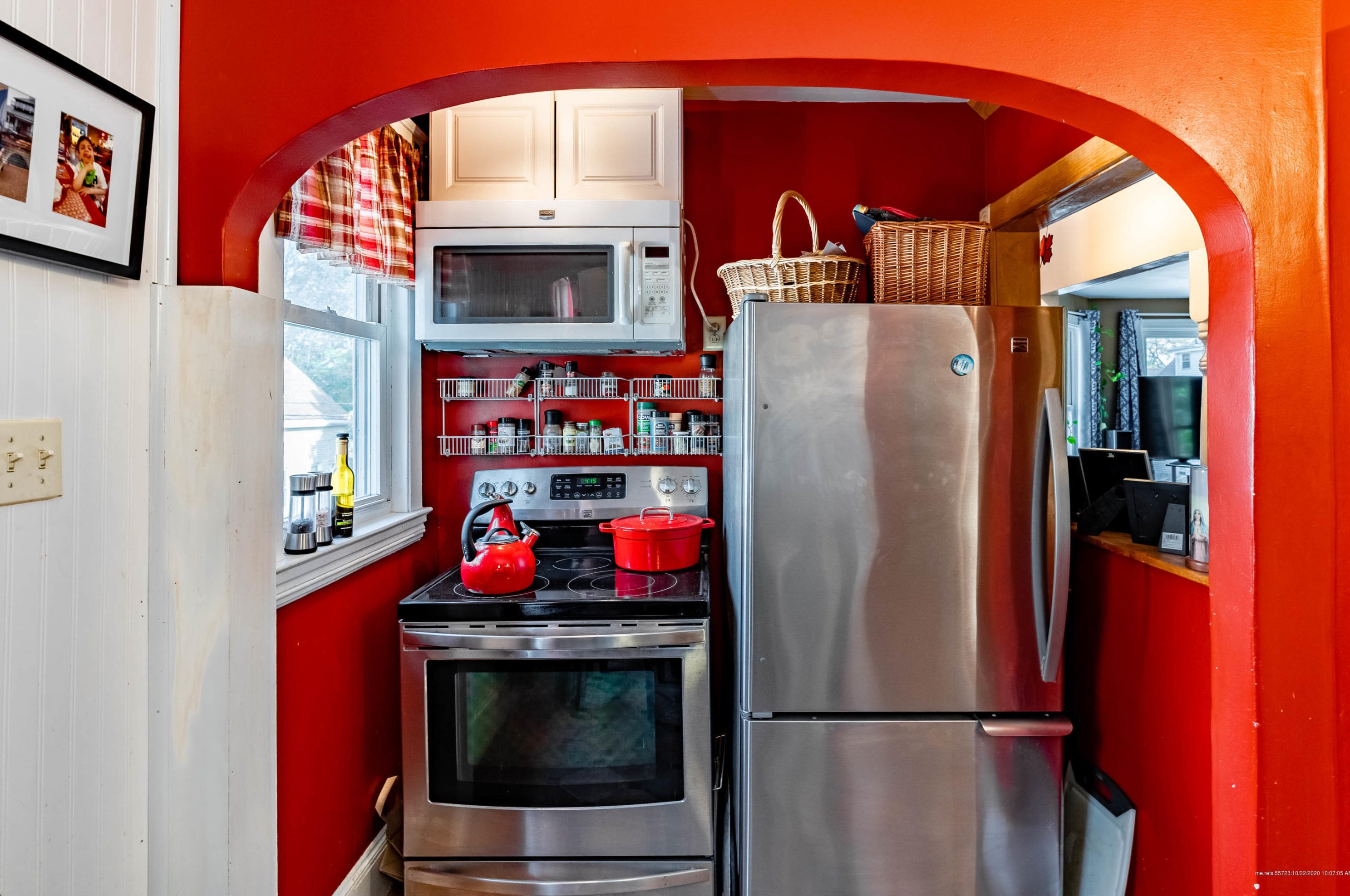 54 Irving St, Portland ME 04103-3403 exterior